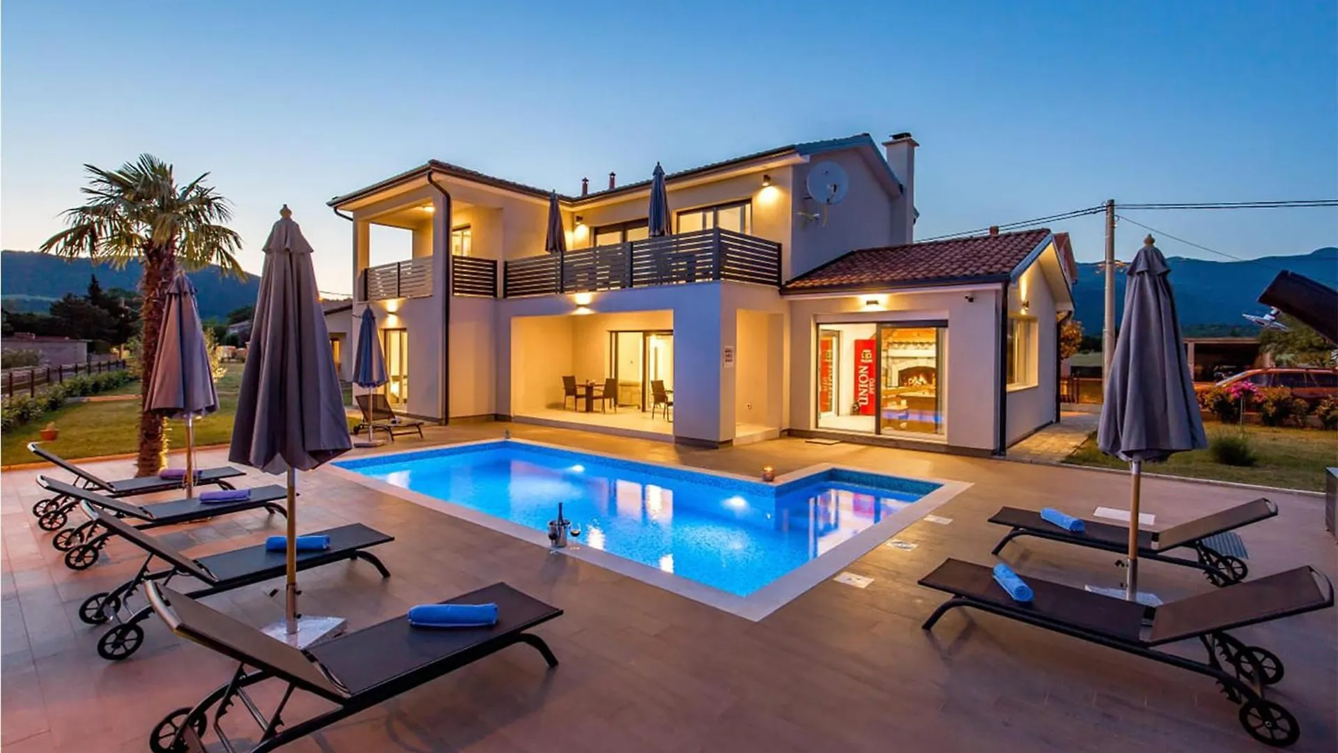 Awesome Home In Drazice With Wifi contacts